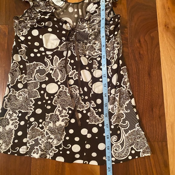 Retro Suzy Shier Tank Top, Brown with White Bold Pattern - Picture 14 of 14